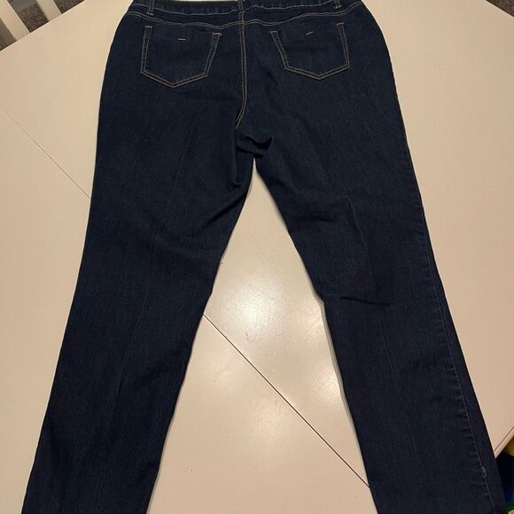 Lane Bryant Dark Wash Skinny Jeans sz 18 EUC - Picture 3 of 4